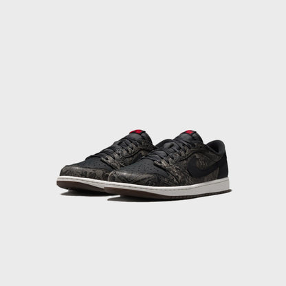Jordan Air Jordan 1 Low OG - Black / Summit White / Varsity Red