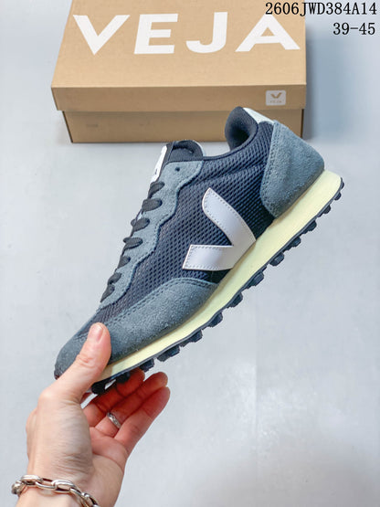VEJA Esplar Retro-Style Sneakers in Navy and Grey