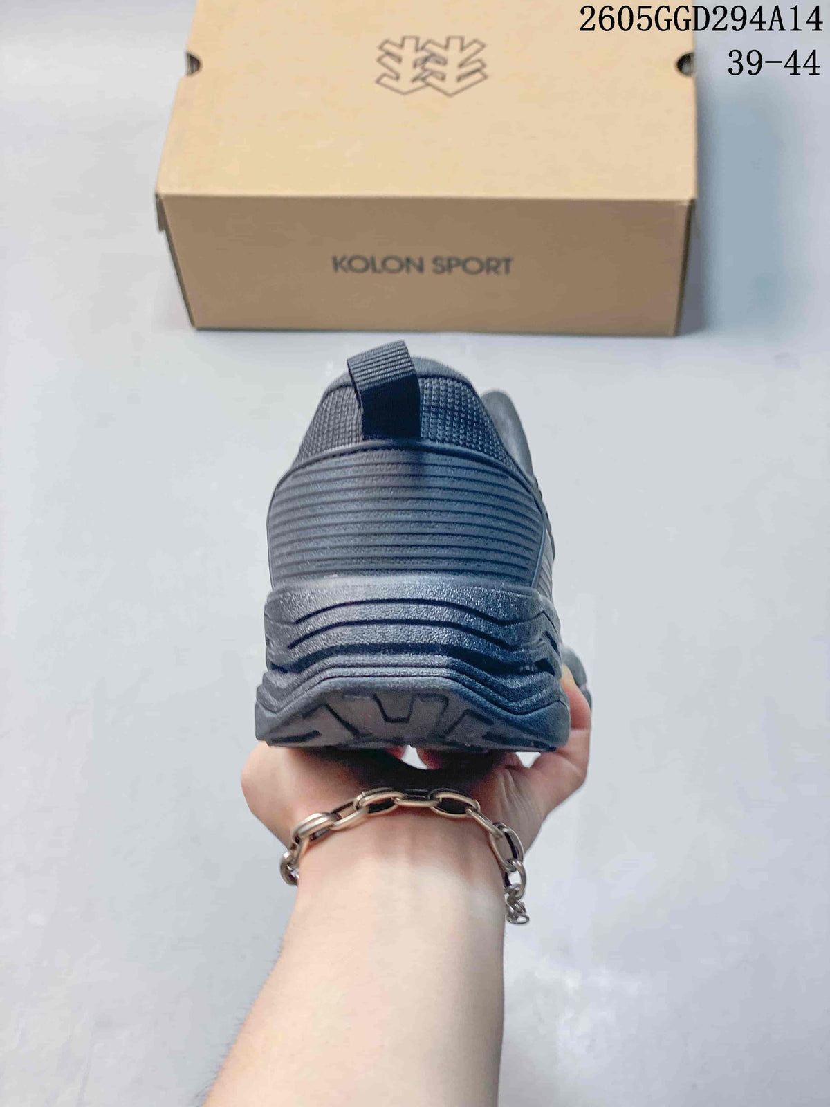 Kolon Sport Low-Top Outdoor Sneakers, Charcoal, 2605GGD294A14