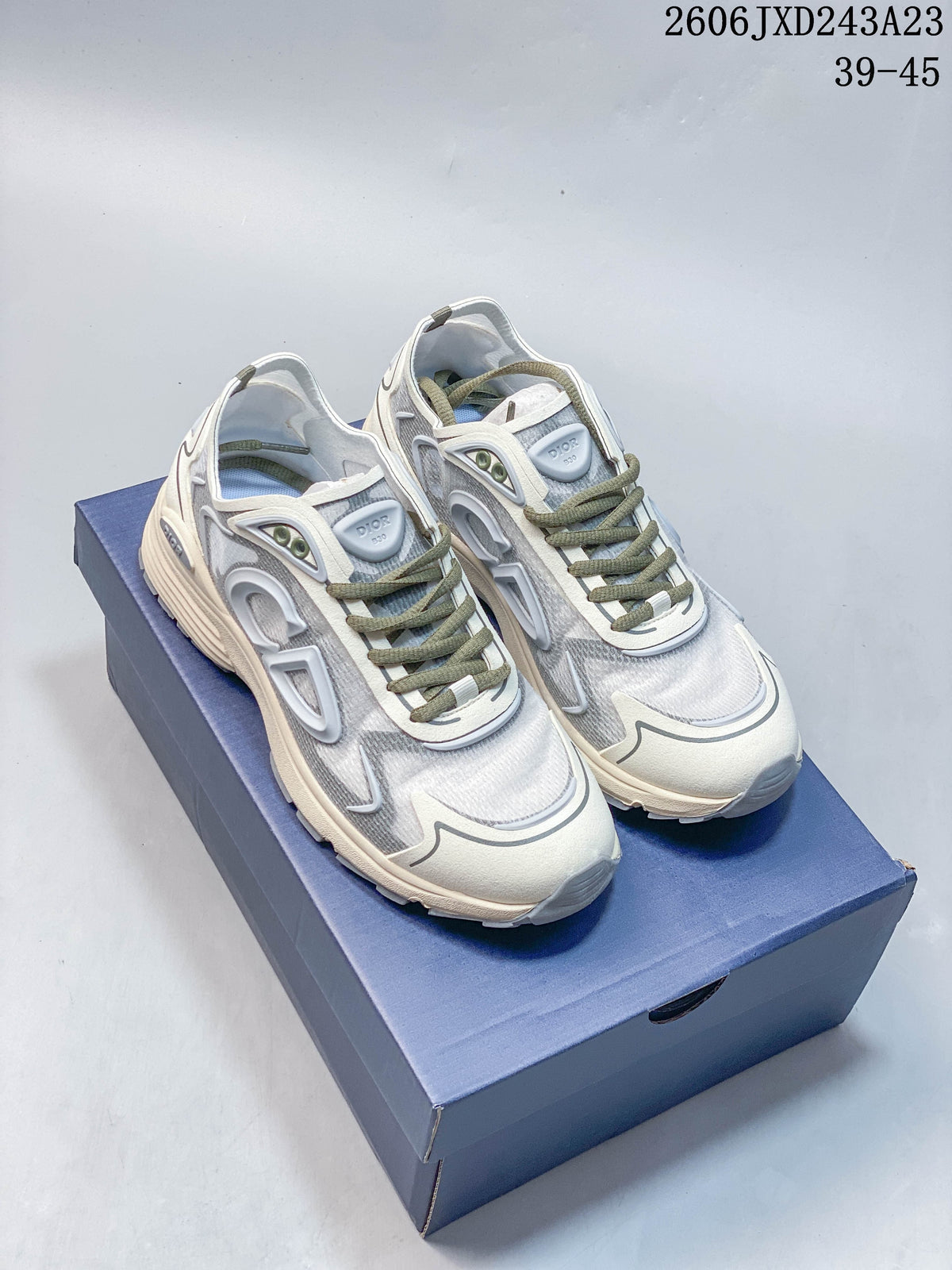Dior B30 Countdown Low-Top Sneakers in Gray