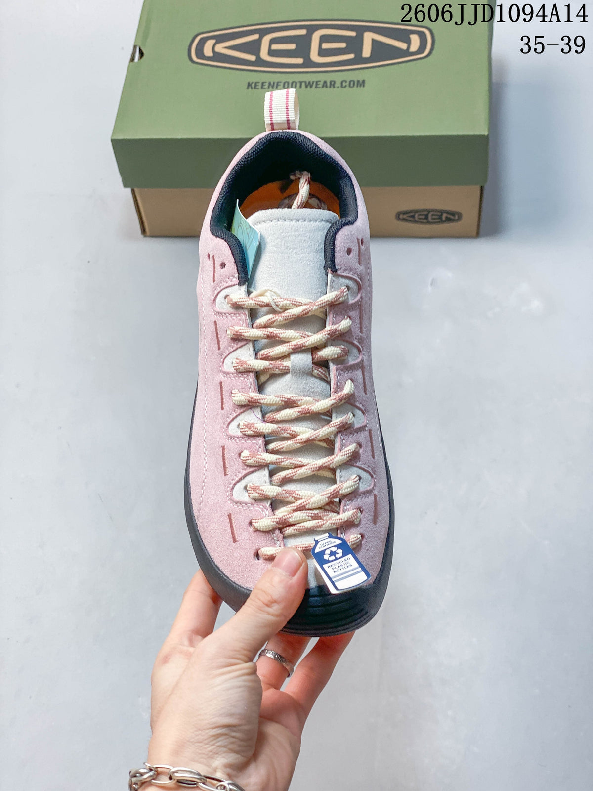 KEEN Jasper Low-Top Sneakers in Pink