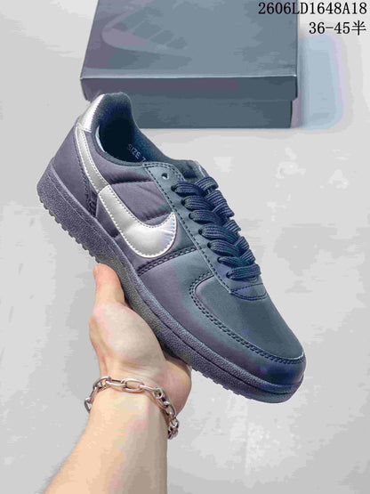 Nike Field General 82 SP Low-Top Sneakers
