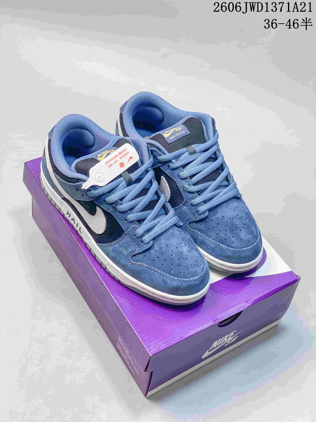 Nike SB Dunk Low Pro Blue Skateboarding Sneakers