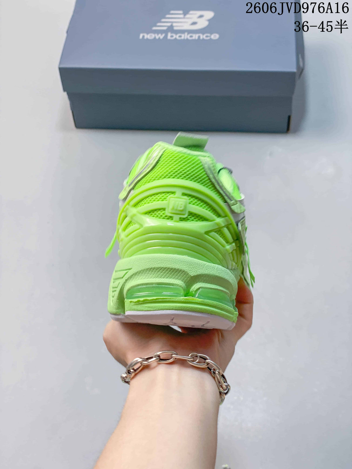 New Balance M1906RKC Sneakers in Lime Green