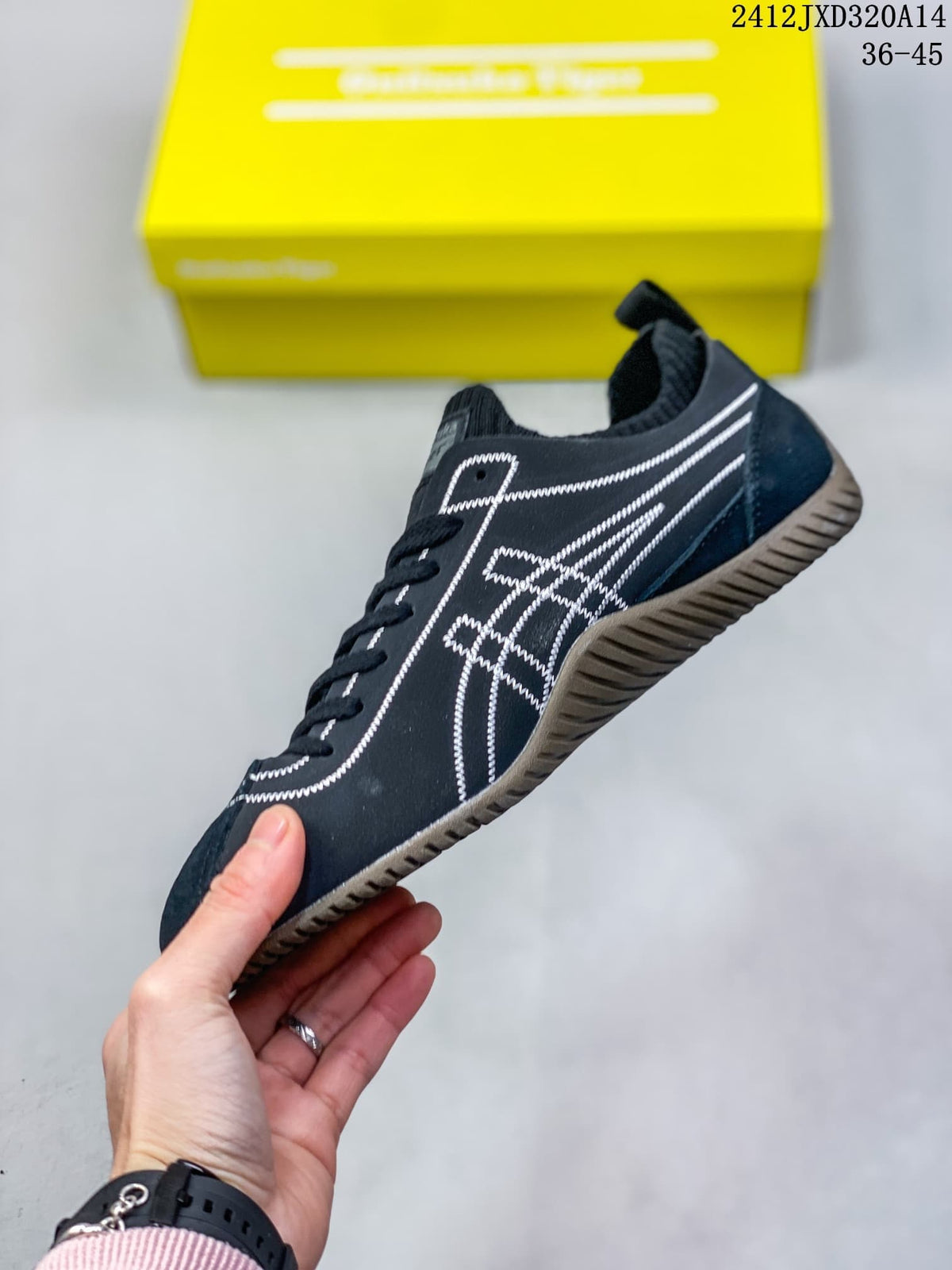 Onitsuka Tiger SCLAW Low-Top Casual Sneakers, Navy