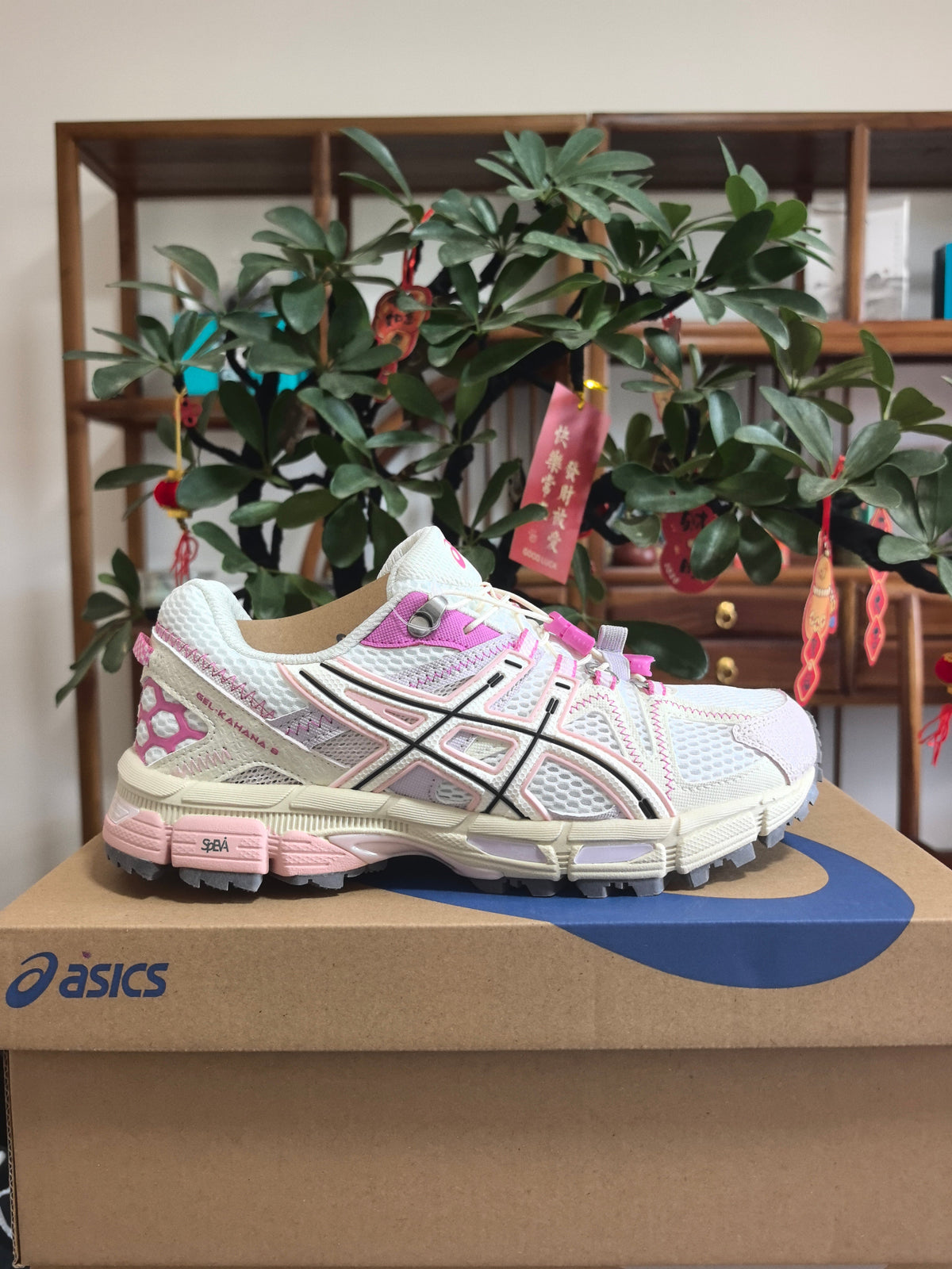 ASICS KL1 Sneakers in Pink and White