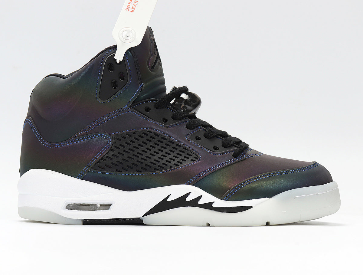 Opposite side profile showing the shoe panels, laces, and midsole.