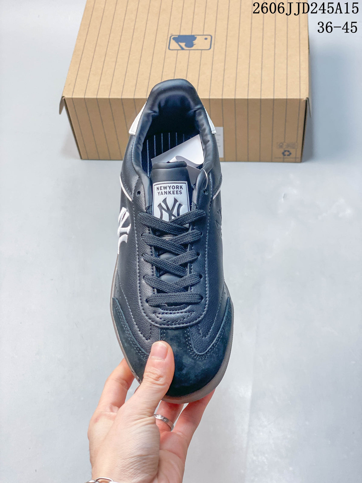 MLB Los Angeles Dodgers Low-Profile Sneakers, Navy