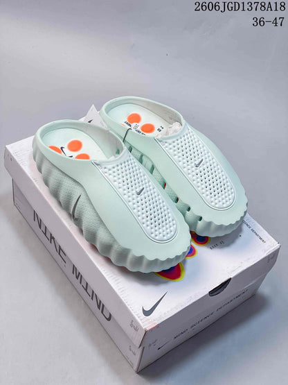 Nike Mind 001 Recovery Slides in Pale Mint