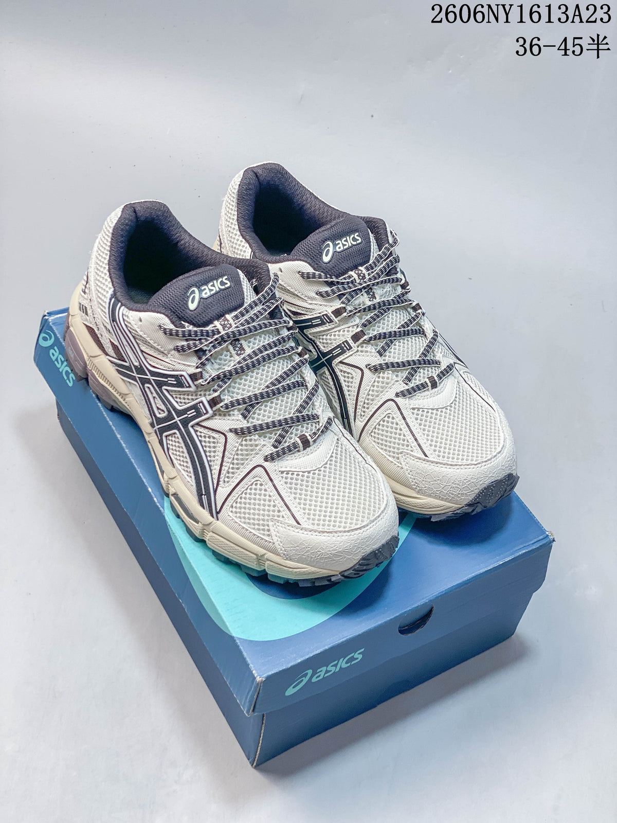 ASICS Gel-Kahana 8 Trail Running Shoes – Cream and Navy