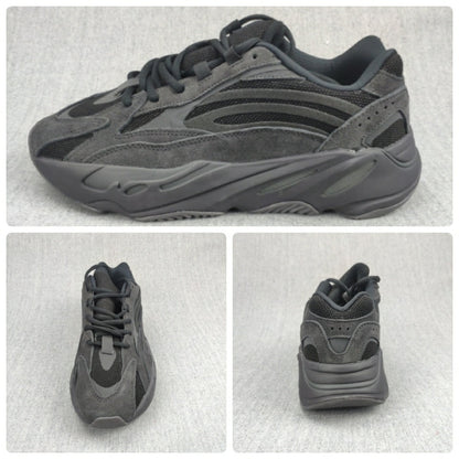 Yeezy 700 V2 Sneakers in Gray