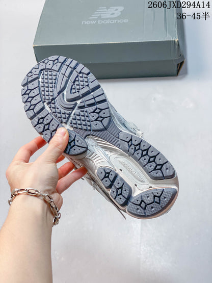 New Balance 1906 Sneakers in Silver Grey