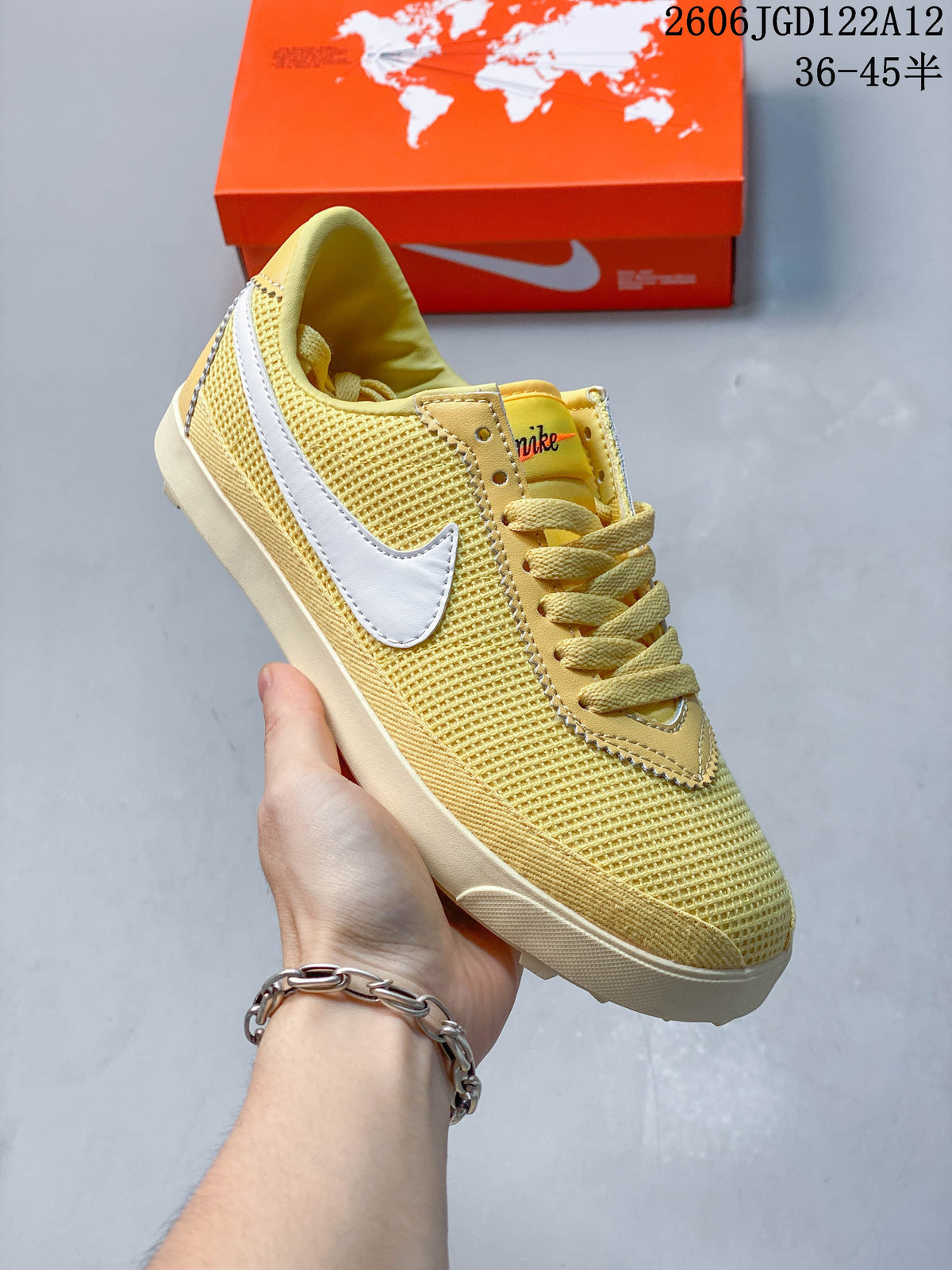 Nike Astro Grabber Women's Casual Sneakers in Pink and Yellow