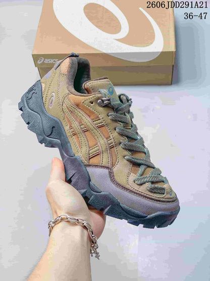 ASICS GEL-PICKAX Trail-Inspired Sneakers