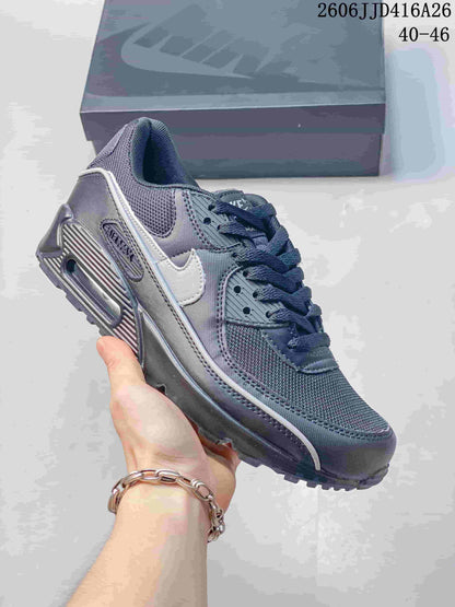Nike Air Max 90 Retro Sneakers