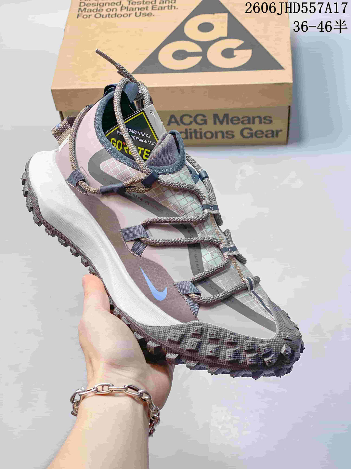 Nike ACG Mountain Fly Outdoor Sneakers
