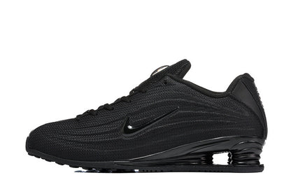 Nike Shox R4 Black Sneakers