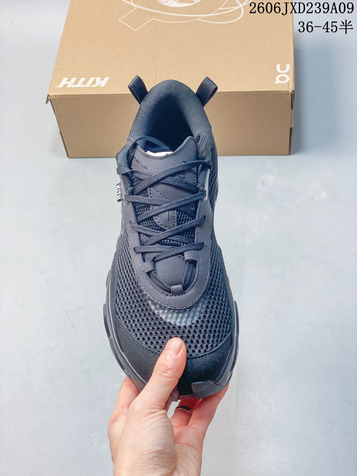 On CloudSwift K-Tech 2 Running Shoes, Charcoal