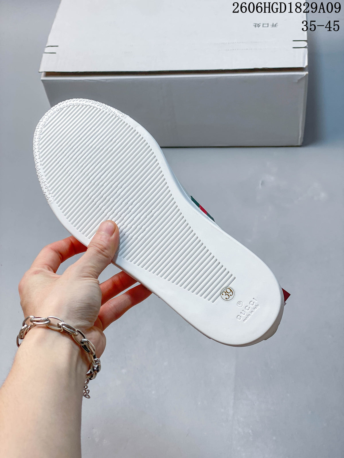 Gucci White Low-Top Sneakers with Red-Green Web Stripe