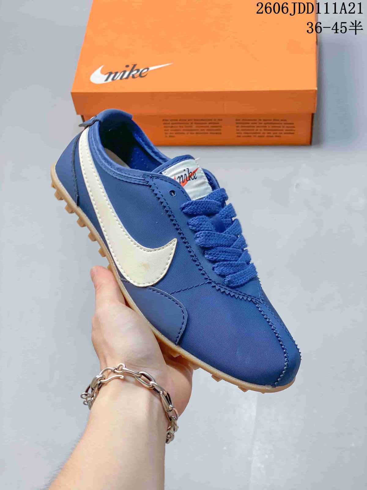 Nike Moon Shoe OG Summit Low-Top Sneakers IW0955-100