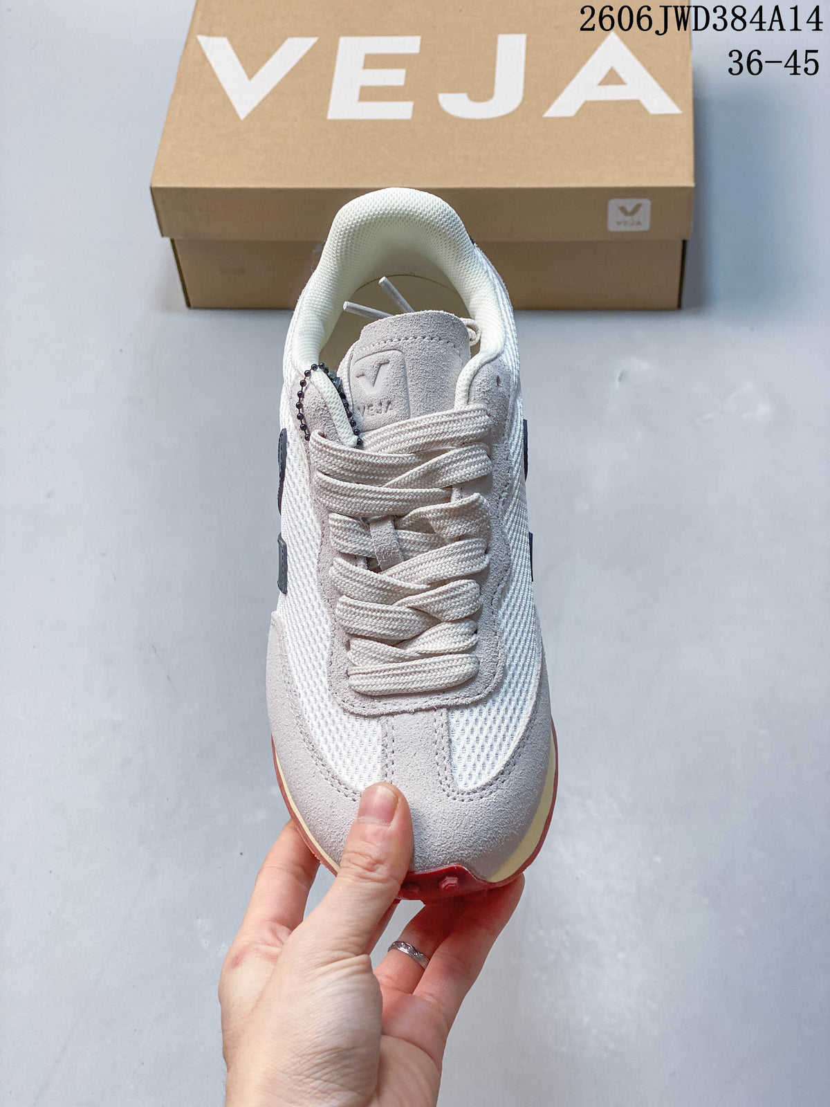 Veja Esplar Sneakers in White, Gray and Navy