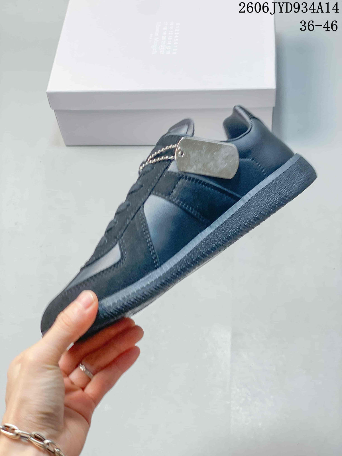 Maison Margiela Replica Low-Top Sneakers, Dark Navy