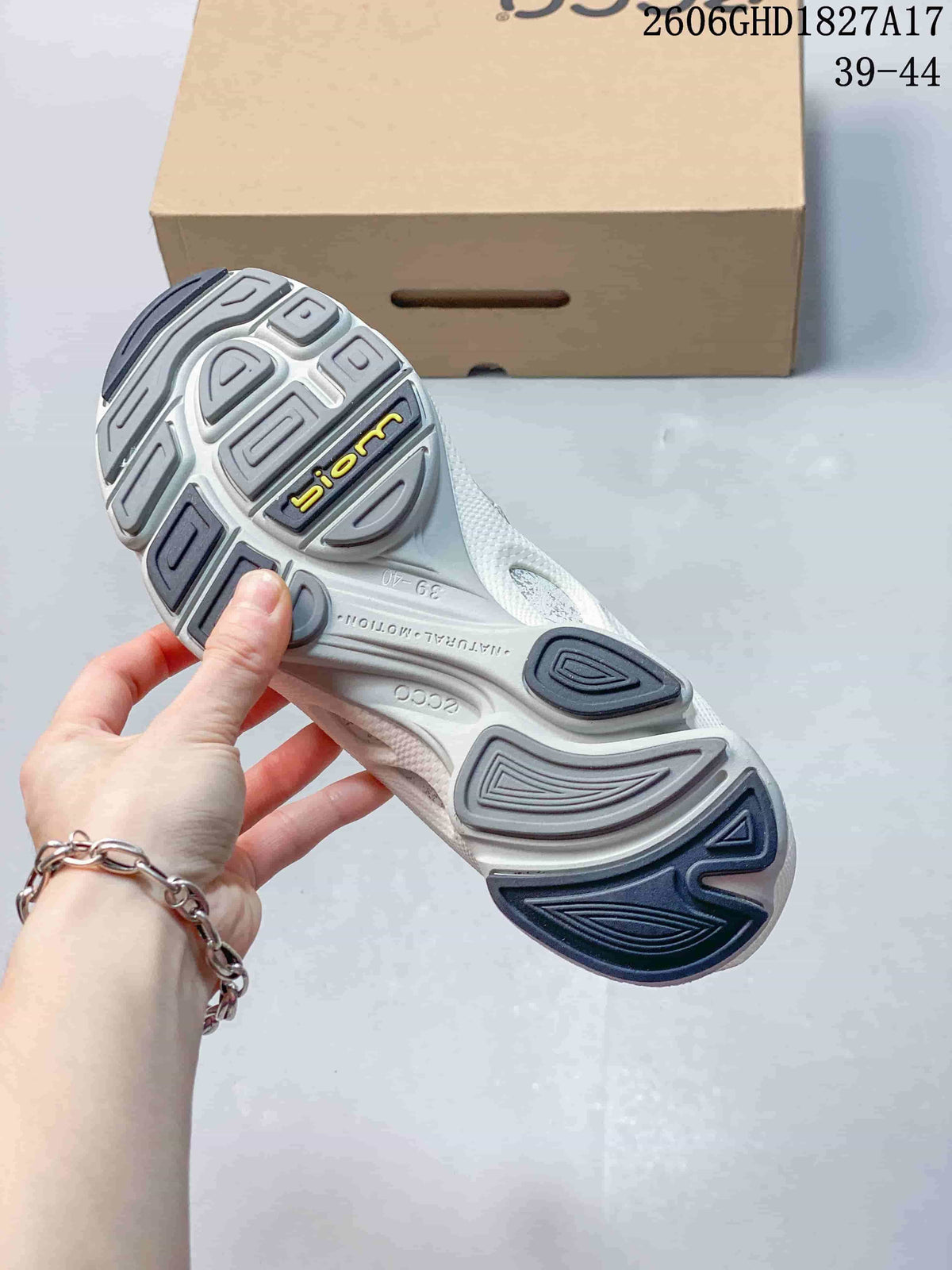 ECCO 800454 Men's White Patterned BIOM Sneakers