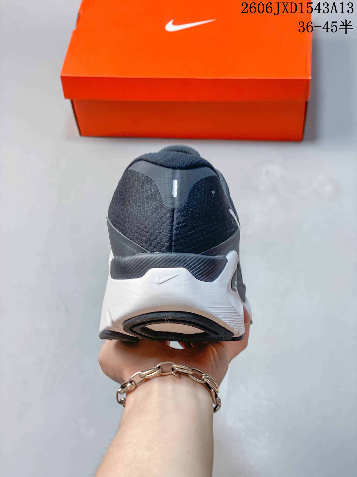 Nike Structure Plus Running Shoes in Charcoal and White