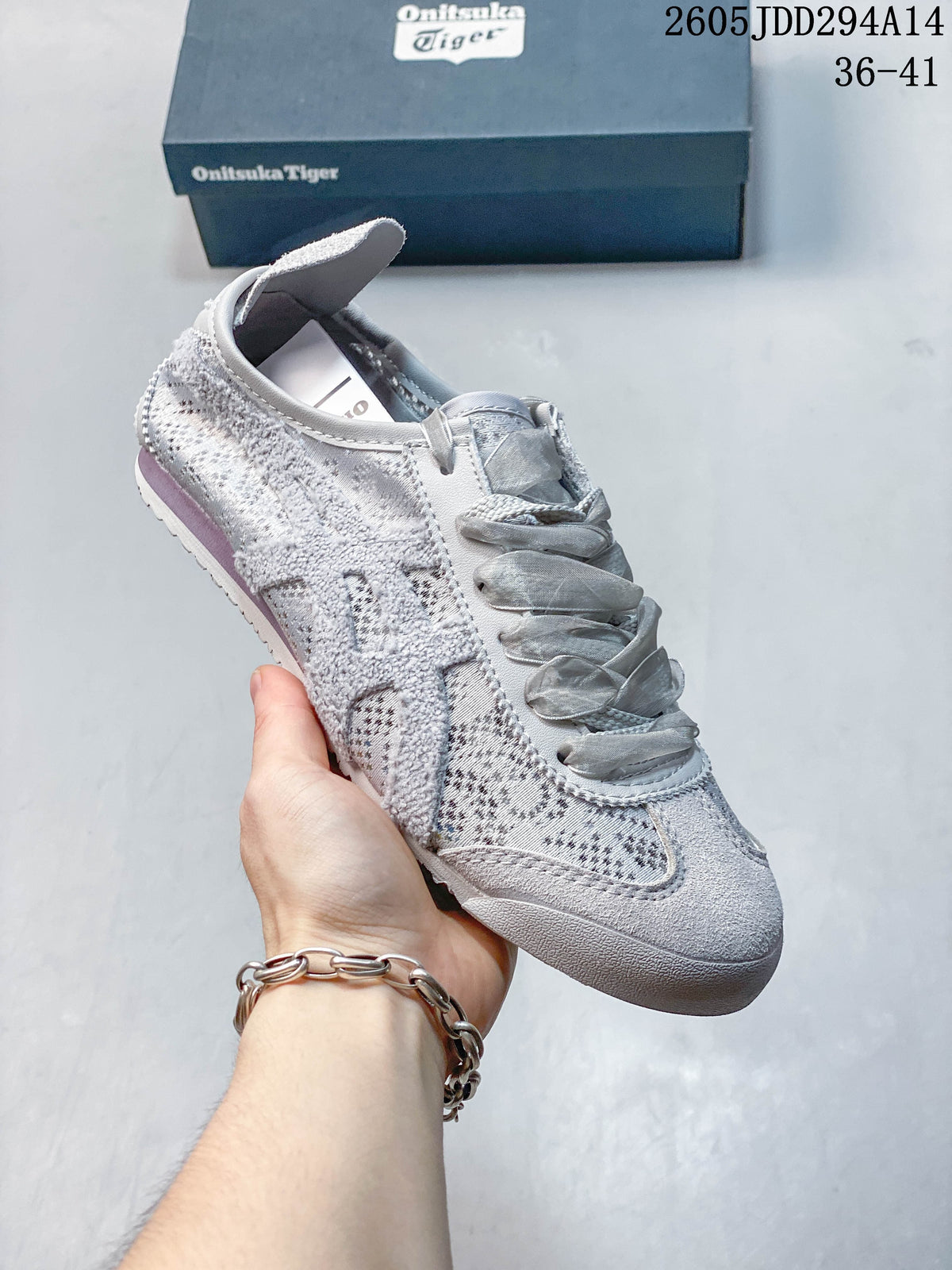 Onitsuka Tiger Mexico 66 Low-Top Sneakers in Light Gray