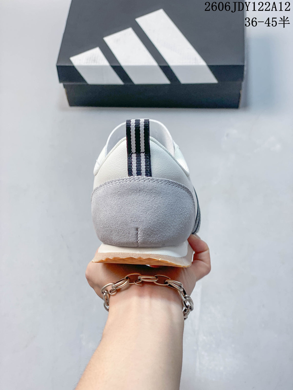 Adidas Originals VS Jog 2.0 Low-Top Sneakers JS1123