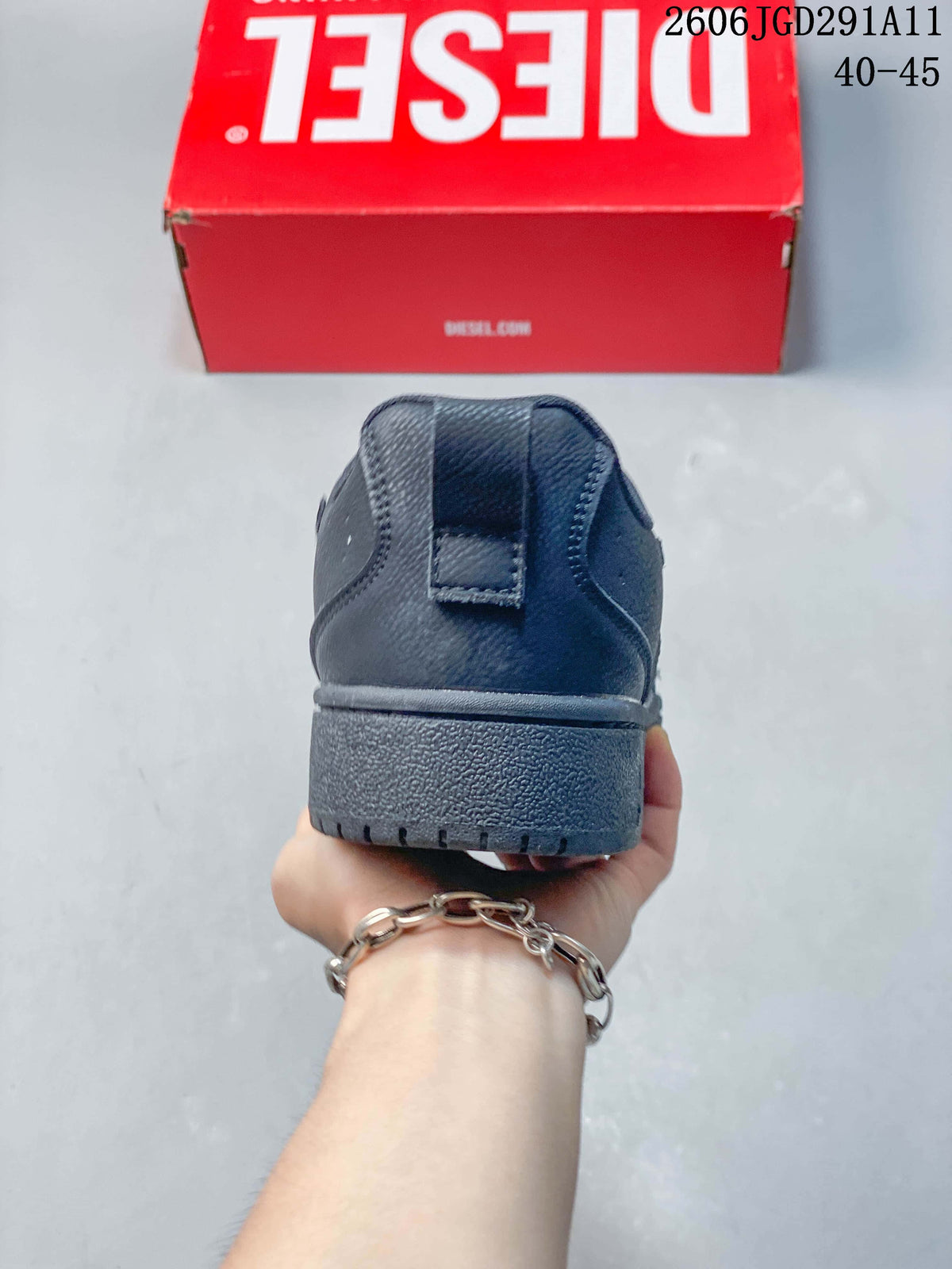 Diesel S-UKIYO V2 Low-Top Sneakers, Dark Gray