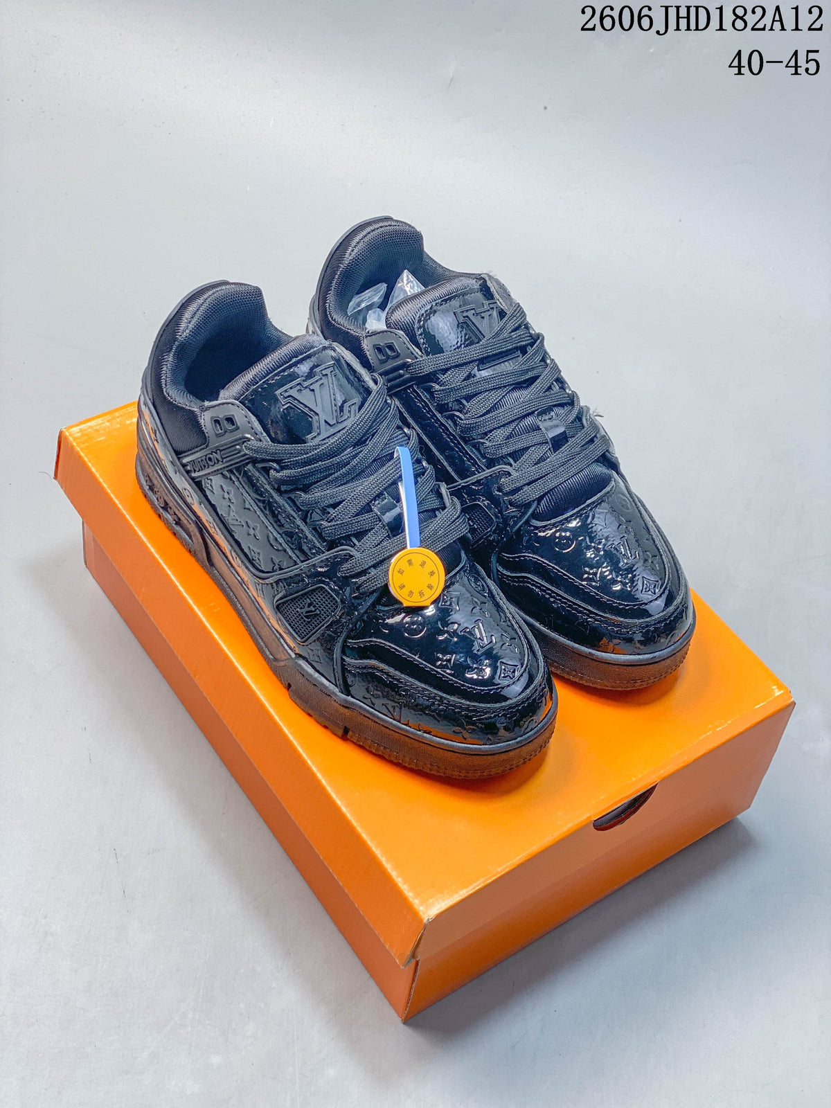 Louis Vuitton Trainer Low-Top Sneakers in Black or Beige