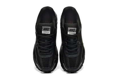 Nike Vomero 5 Black Running-Style Sneakers