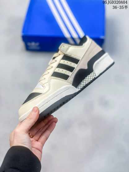 Adidas Originals Forum 84 Low Sneakers in Cream and Black