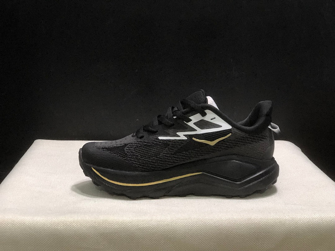 HOKA Challenger 8 Black Trail Running Shoes