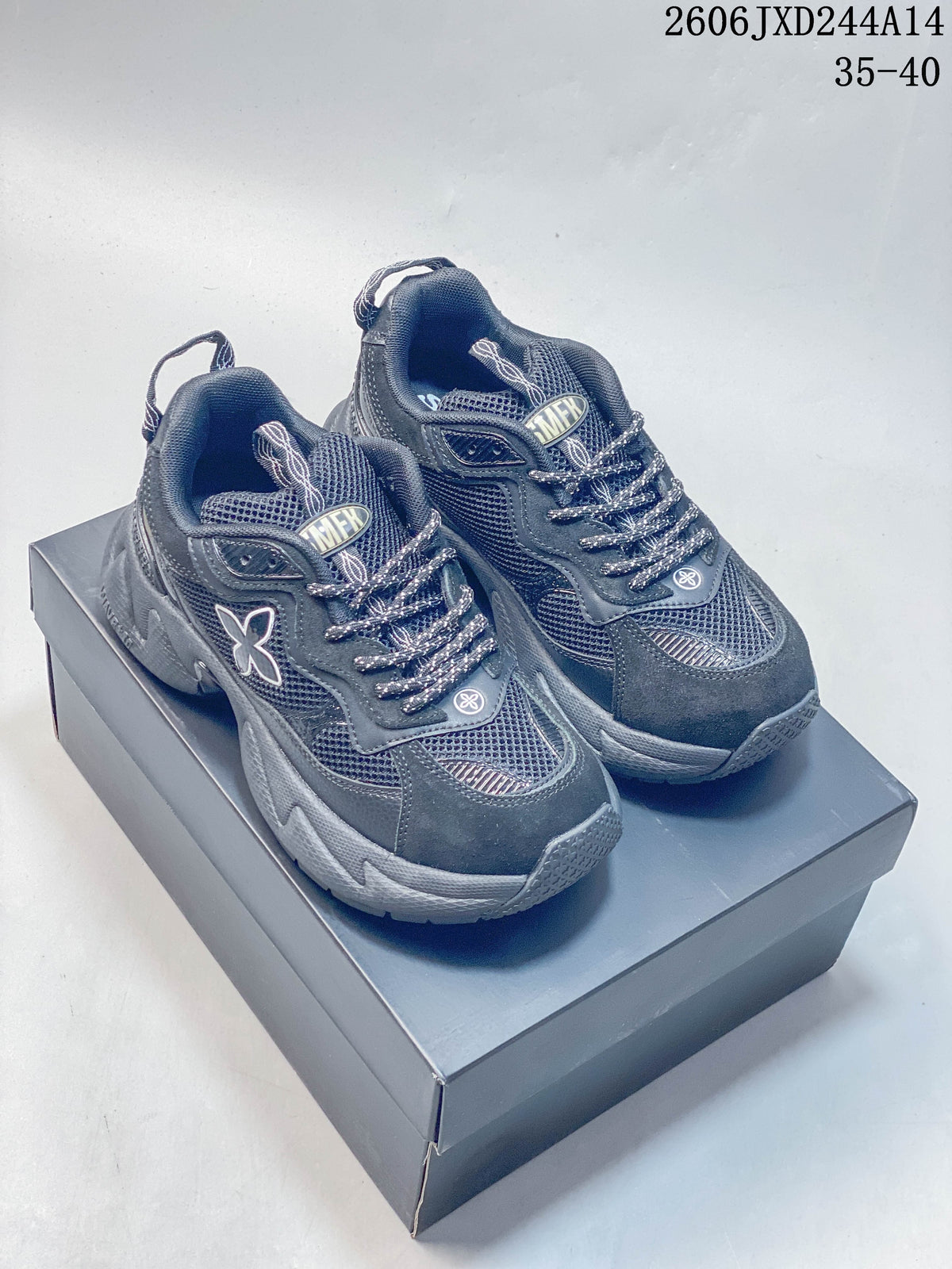 SMFK Future Ripple Low-Top Sneakers in Black and Gray