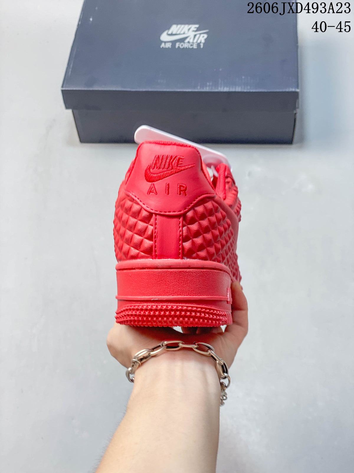 Nike Air Force 1 '07 Low Red Star-Textured Sneakers