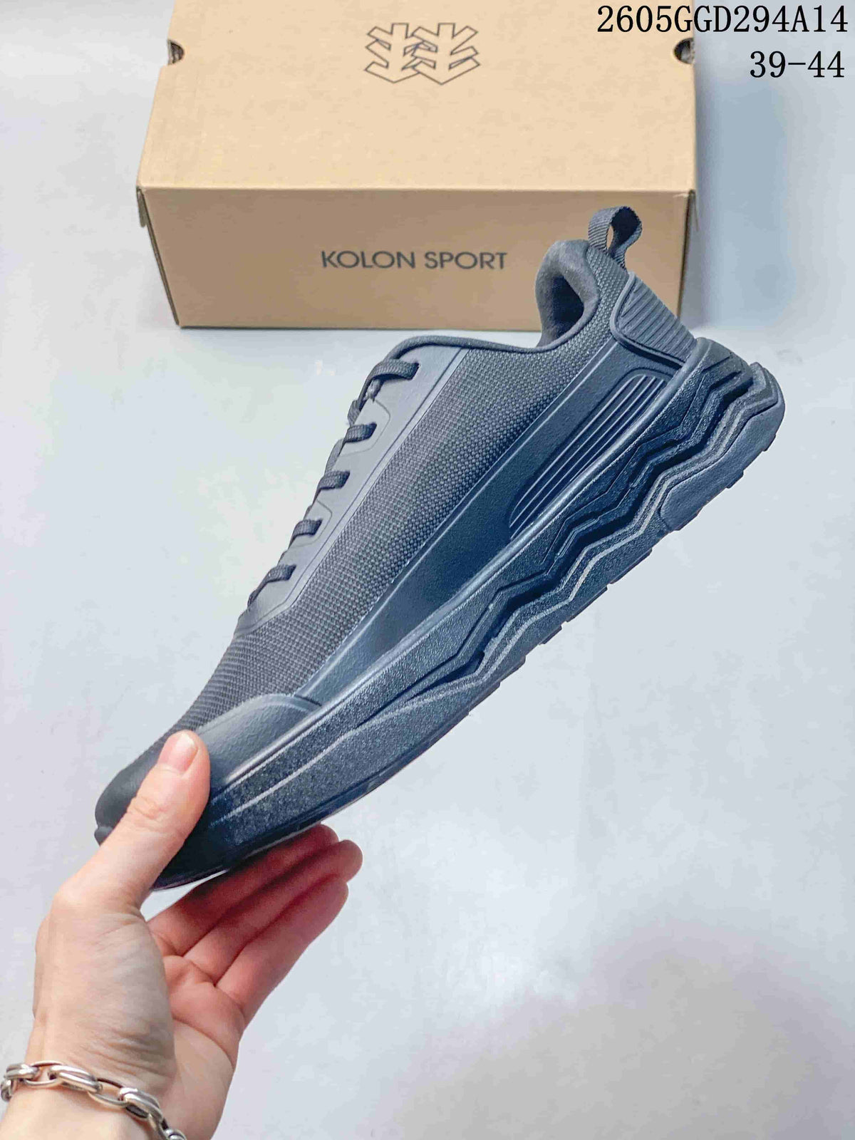 Kolon Sport Low-Top Outdoor Sneakers, Charcoal, 2605GGD294A14