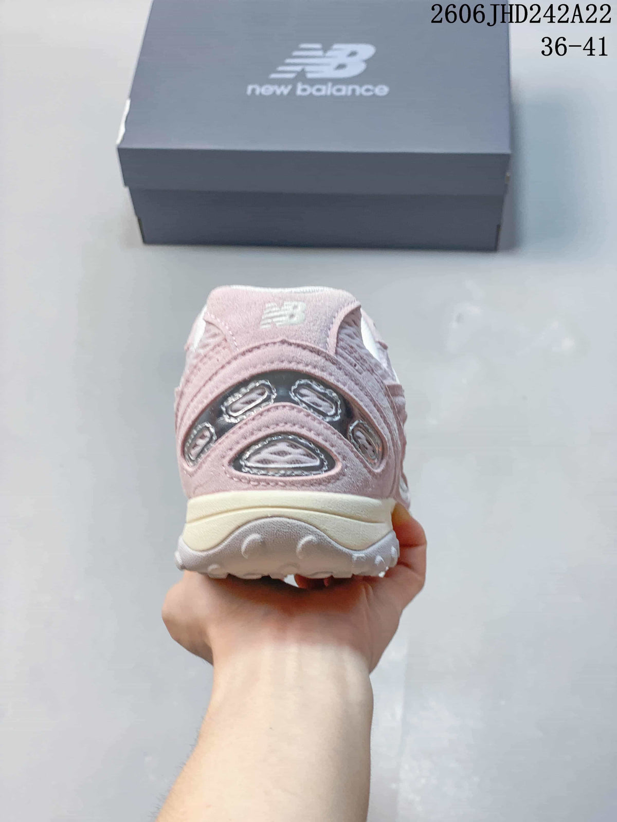 New Balance 204L Pink and Silver Mesh Sneakers