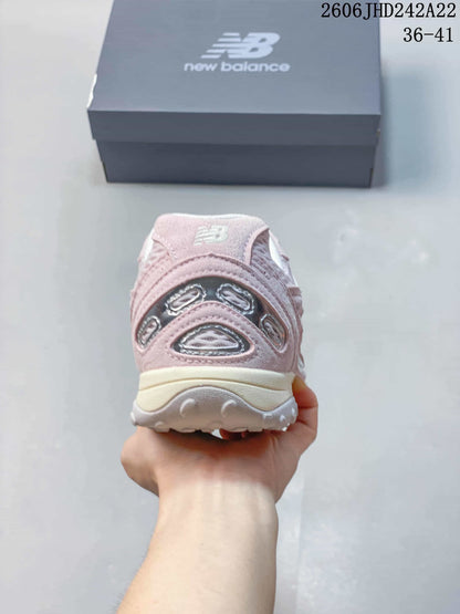 New Balance 204L Pink and Silver Mesh Sneakers