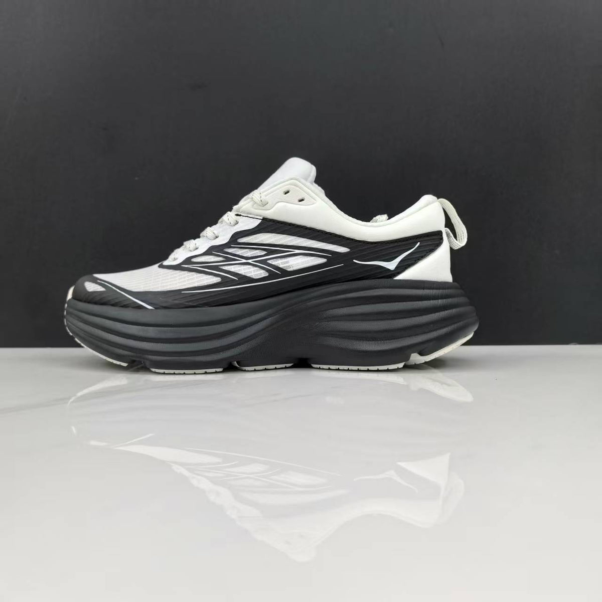 HOKA Bondi 8 Running Shoes