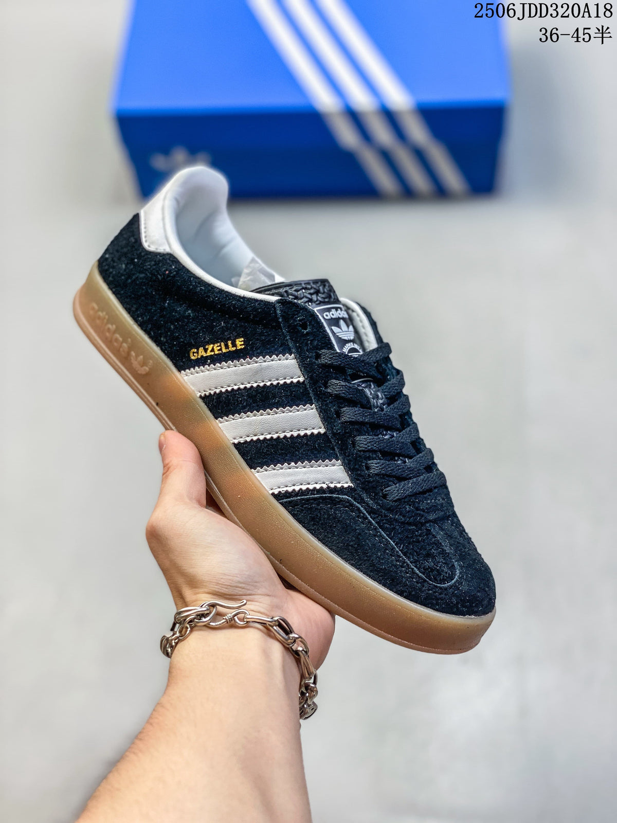 Adidas Gazelle Low-Top Sneakers with Gum Sole