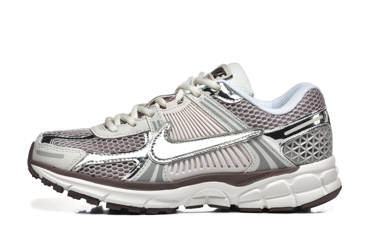 Nike Vomero 5 Sneakers in Silver and Mauve