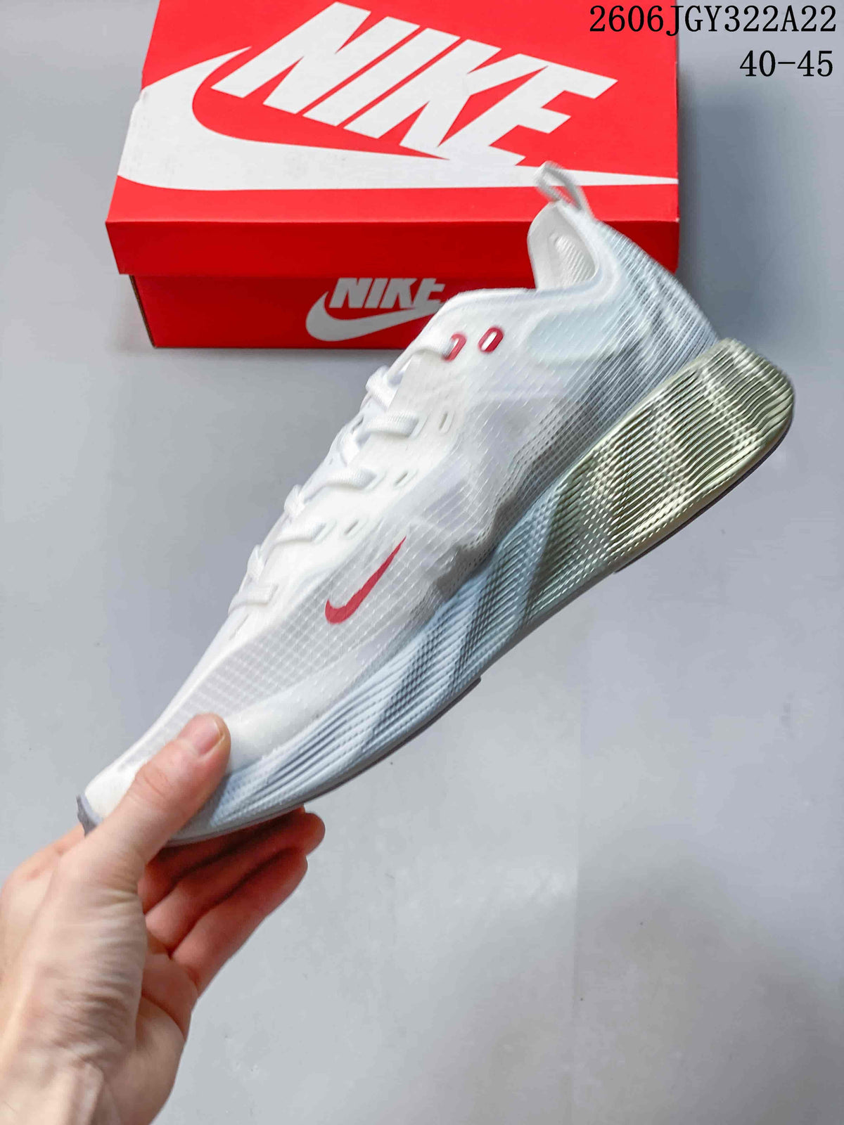 Nike Ava X White Low-Top Running Sneakers