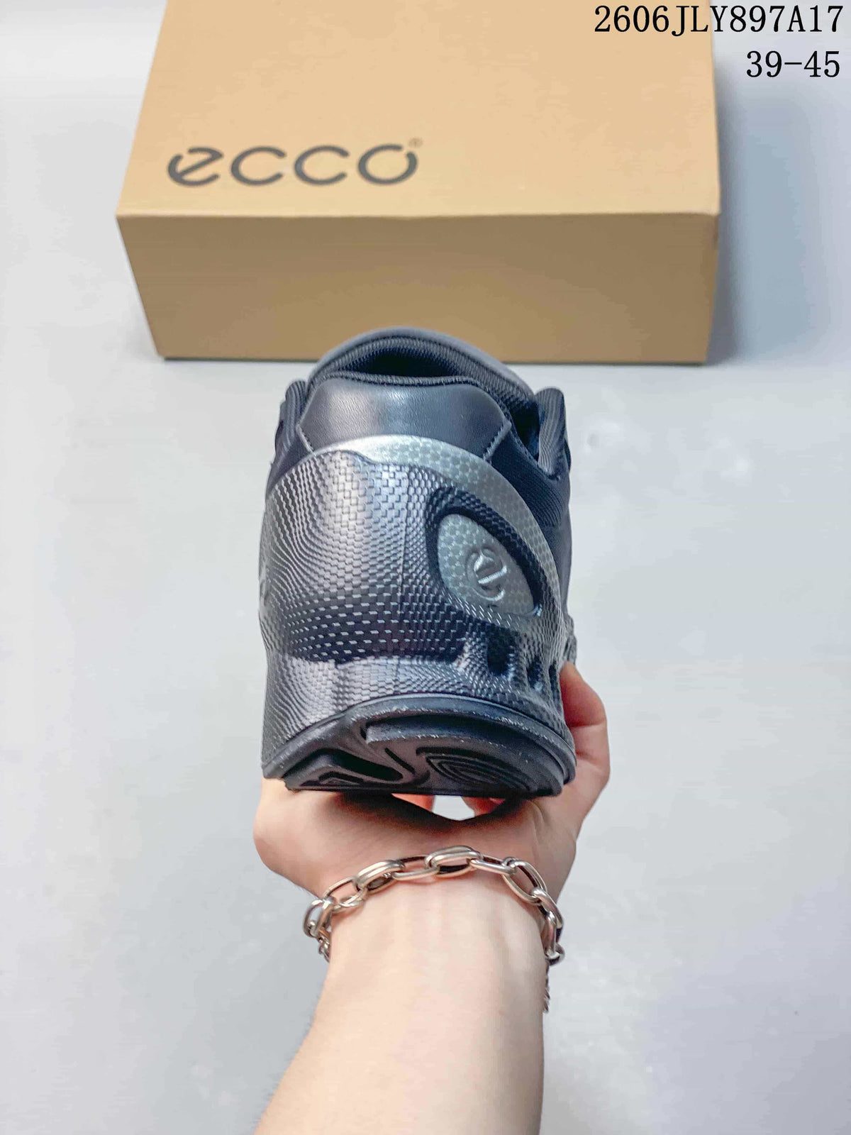 ECCO Biom C-Trail Low-Top Sneakers in Navy