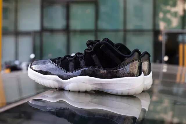 Side lifestyle view of the pair on a reflective surface, showing the low-top profile and contrasting white midsoles.