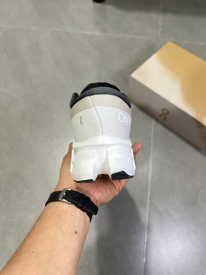 On Running Cloudmonster Sneakers in Gray and White