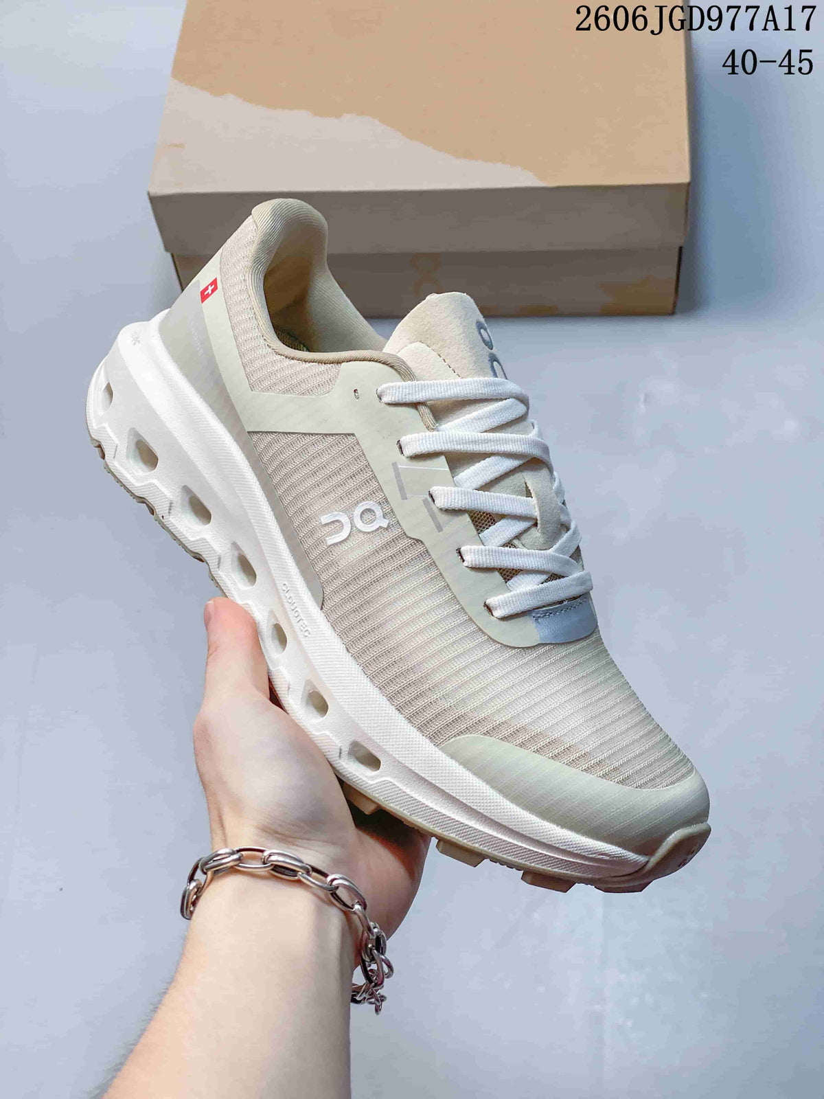 On Cloudvista 2 Trail Running Shoes in Beige
