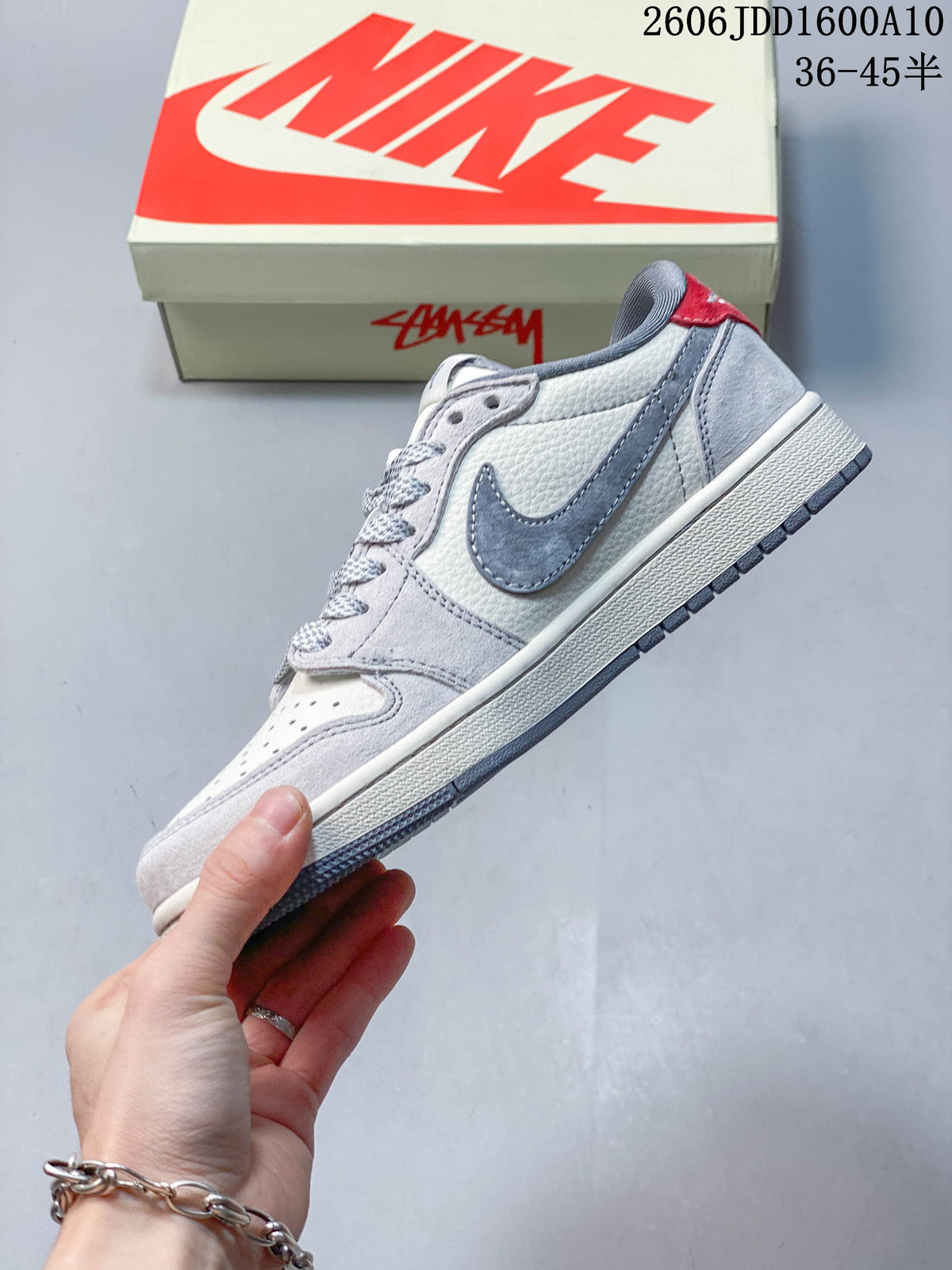Jordan 1 Low Travis Scott x Stüssy-Style Sneakers Grey Red