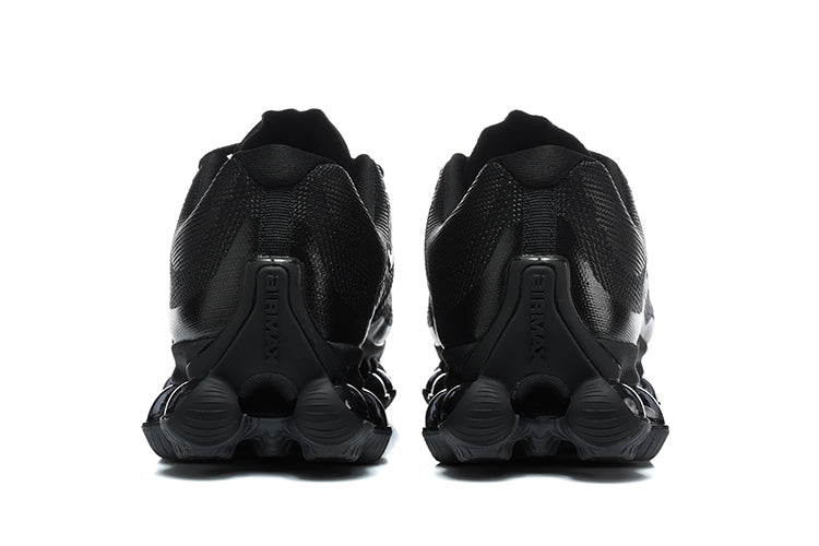 Nike Air Max Black Low-Top Sneakers